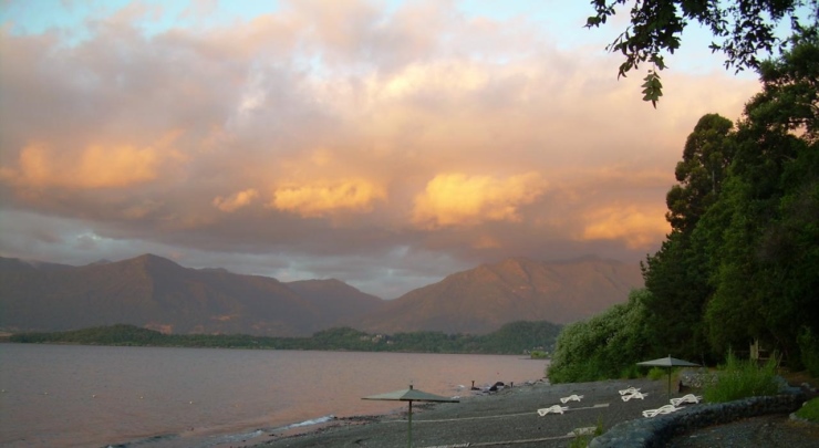 Lago Villarrica ao entardecer